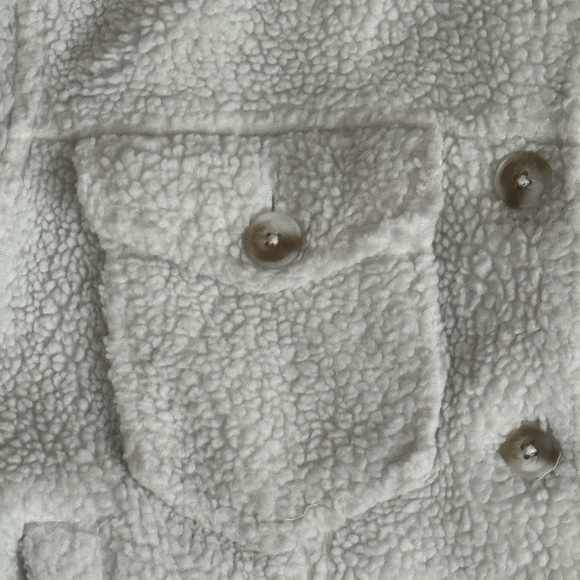 Cream Sherpa Jacket Women’s Size Medium Cozy Warm Trendy Teddybear Comfy - Picture 4 of 11